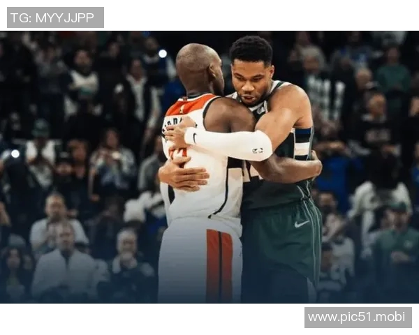 哈姆临危受命率残阵雄鹿击败卫冕冠军 7人得分上双助活塞夺联盟榜首 哈姆临危受命率残阵雄鹿击败卫冕冠军 7人得分上双助活塞夺联盟榜首